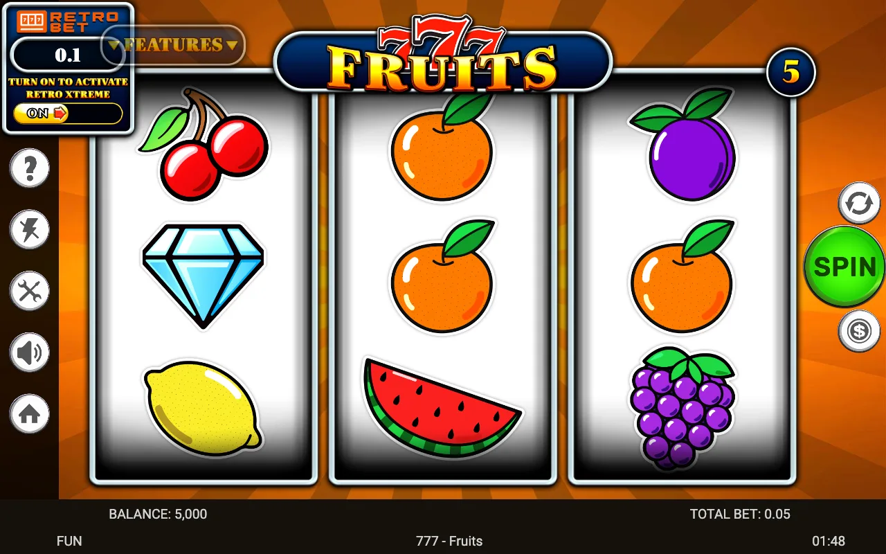 The base game — Retro 777 Fruits